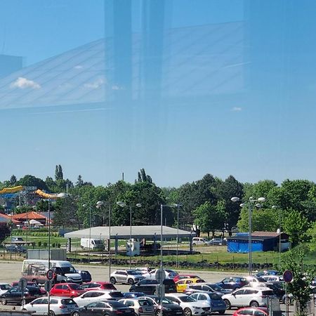 Elite Pension Štúrovo Exteriör bild