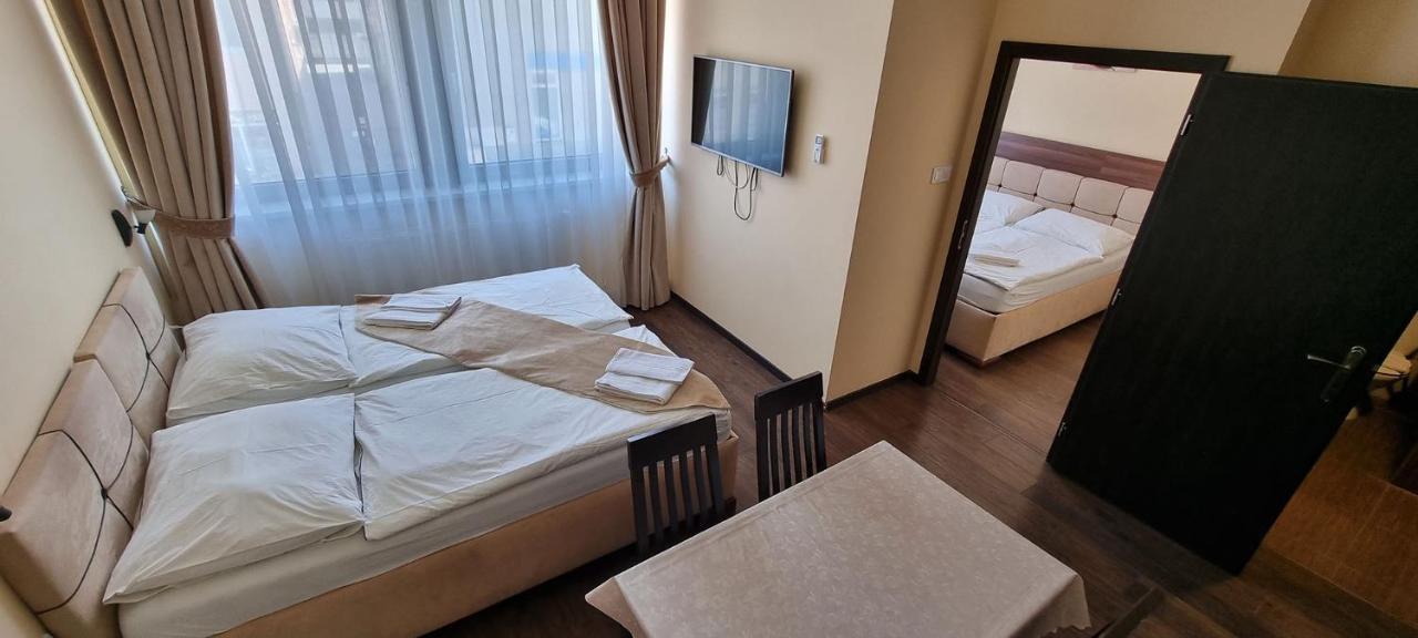 Elite Pension Štúrovo Exteriör bild
