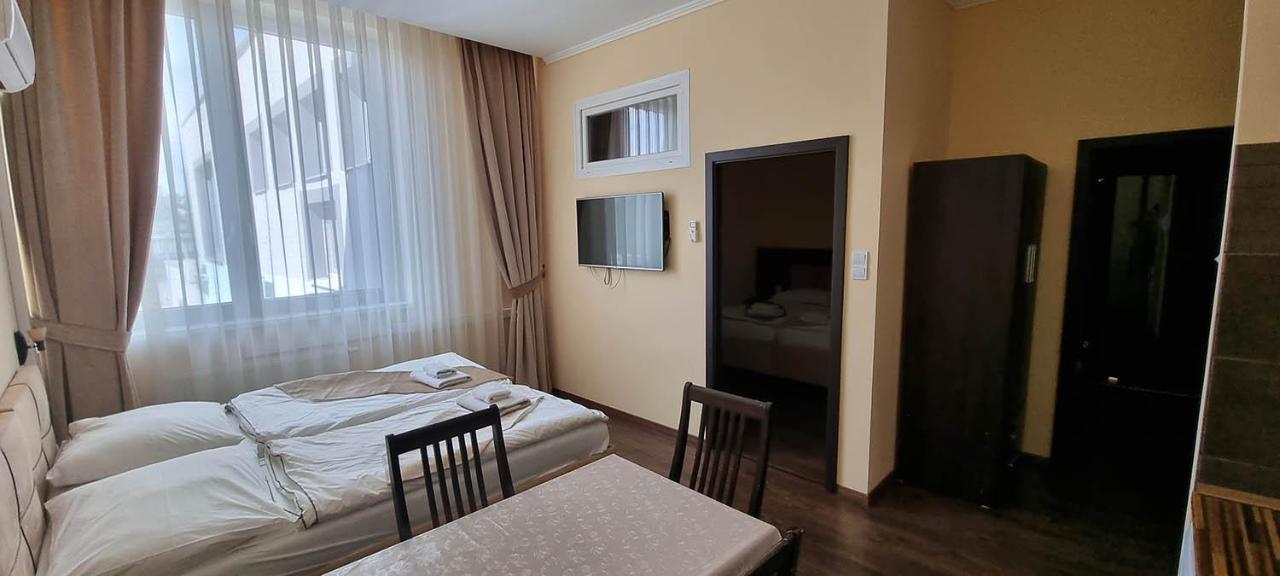 Elite Pension Štúrovo Exteriör bild