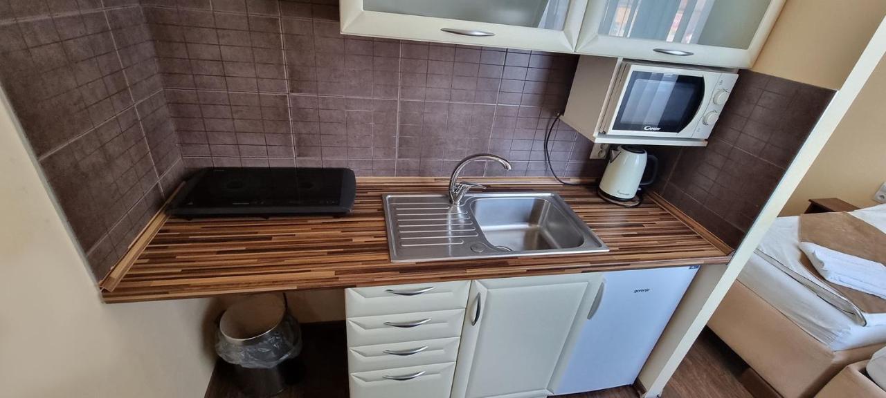 Elite Pension Štúrovo Exteriör bild