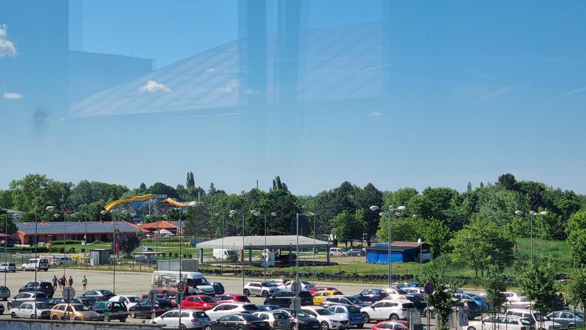 Elite Pension Štúrovo Exteriör bild
